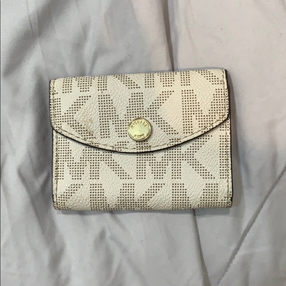 Business card holder